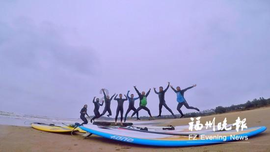 记者:卡塔尔能帮的已经尽力了,就怕赛后全是孙红雷的经典梗图